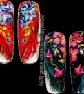 Цыганские мотивы в выборе сюжета и нарощенные ногти, дизайн ногтей фото. Примеры разнообразных узоров и расцветок платков, отвечающие самым изысканным вкусам, приведены на фото дизайна нарощенных ногтей выше.