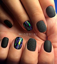 Маникюр на короткие ногти в студиях NailProfi