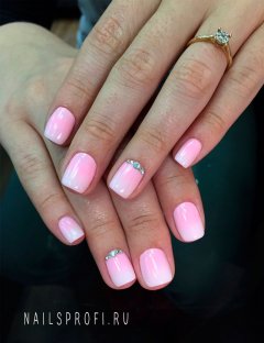 Маникюр на короткие ногти в студиях NailProfi